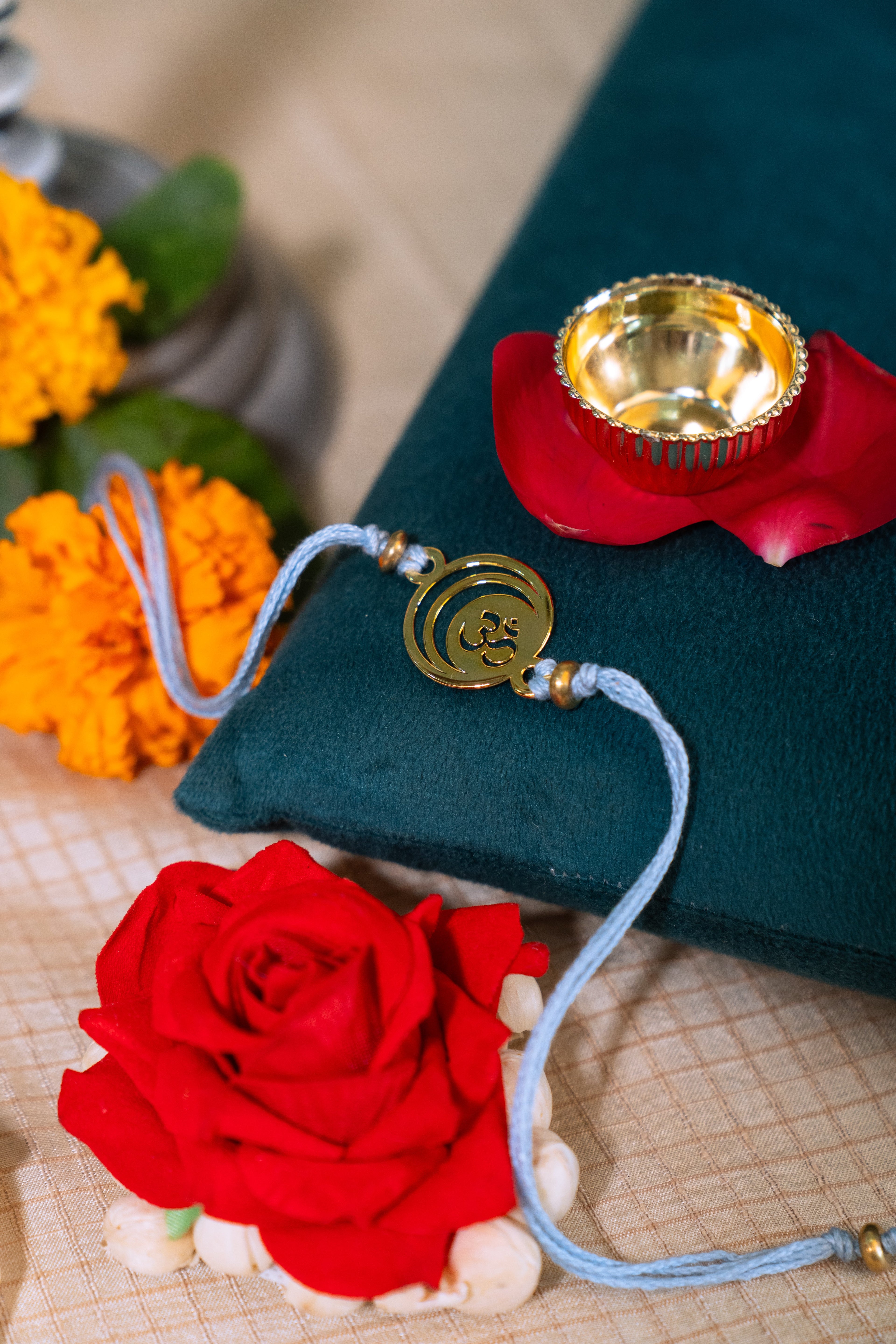 Om Rakhi Round | Gold Finish Rakhi